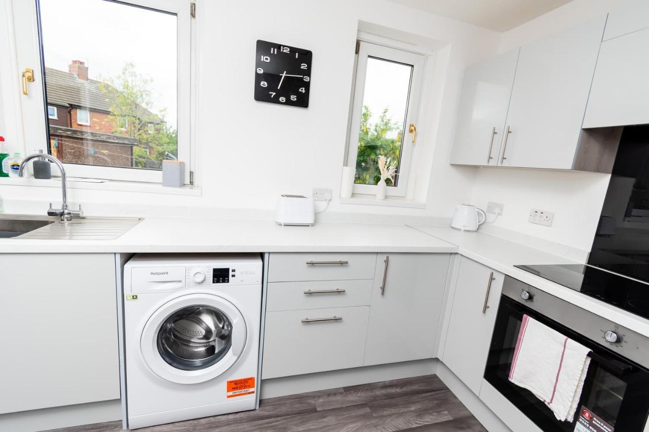 Greenbourne - 4 Bedrooms Sleeps 8 Free Parking Gateshead Exterior photo